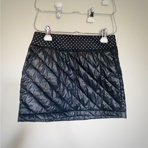 Girl’s Columbia puffy winter skirt. Black 10/12